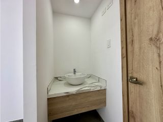 Foto 12 de CONSULTORIO EN ALQUILER EN EDIFICIO UMIÑAMED, BARBASQUILLO MAMTA