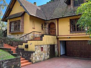 Foto 1 de Casa con Departamento en venta en Valeria del Mar