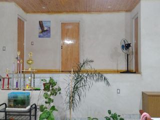 Foto 2 de En venta casa con amplio terreno.