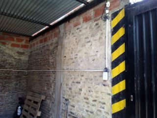 Foto 17 de Galpón en ALQUILER sobre asfalto en buen estado a 5 cuadras de la estación de Glew.