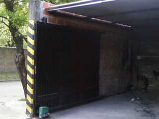 Foto 10 de Galpón en ALQUILER sobre asfalto en buen estado a 5 cuadras de la estación de Glew.