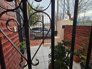 Foto 3 de CASA CON PILETA EN VENTA, SAN CAYETANO, GRAL ROCA