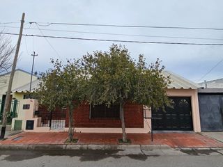Foto 13 de CASA CON PILETA EN VENTA, SAN CAYETANO, GRAL ROCA