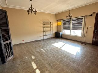Foto 6 de ALQUILER - CASA MAS GALPON - VILLA MADERO