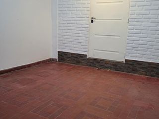 Foto 10 de DEPARTAMENTO 3 AMB CON COCHERA , PLANTA BAJA  , SIN EXPENSAS NI ABL ,COMPLEJO CON PILETA Y PARRILLA EN COMUN TIGRE LINIERS 483