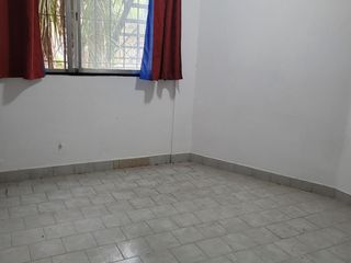 Foto 13 de DEPARTAMENTO 3 AMB CON COCHERA , PLANTA BAJA  , SIN EXPENSAS NI ABL ,COMPLEJO CON PILETA Y PARRILLA EN COMUN TIGRE LINIERS 483