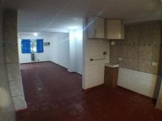 Foto 19 de DEPARTAMENTO 3 AMB CON COCHERA , PLANTA BAJA  , SIN EXPENSAS NI ABL ,COMPLEJO CON PILETA Y PARRILLA EN COMUN TIGRE LINIERS 483