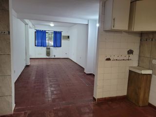 Foto 7 de DEPARTAMENTO 3 AMB CON COCHERA , PLANTA BAJA  , SIN EXPENSAS NI ABL ,COMPLEJO CON PILETA Y PARRILLA EN COMUN TIGRE LINIERS 483
