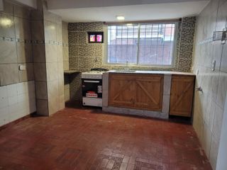 Foto 6 de DEPARTAMENTO 3 AMB CON COCHERA , PLANTA BAJA  , SIN EXPENSAS NI ABL ,COMPLEJO CON PILETA Y PARRILLA EN COMUN TIGRE LINIERS 483