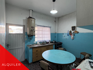 Foto 4 de ALQUILER DE CASA EN FRANCISCO ALVAREZ
