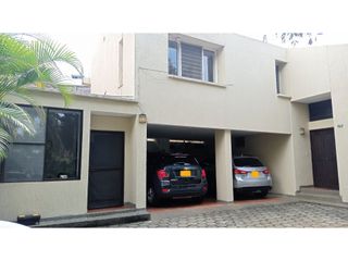 Foto 41 de Venta Casa independiente en Ciudad Jardin Sur de Cali
