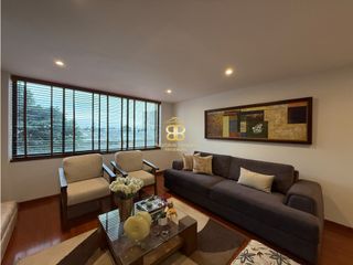 Foto 6 de SE VENDE APARTAMENTO DUPLEX EN NIZA CORDOBA