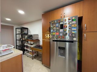 Foto 20 de SE VENDE APARTAMENTO DUPLEX EN NIZA CORDOBA