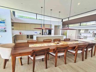 Foto 9 de En venta Casa Moderna de 2 niveles en Condominio, Tenjo, Cundinamarca