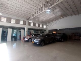 Foto 3 de En Venta Bodega En Gorgonzola, Puente Aranda