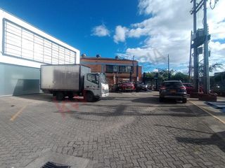 Foto 12 de En Venta Bodega En Gorgonzola, Puente Aranda