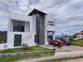Foto 1 de Moderna Casa Campestre en Venta (condominio) - Silvania- Cundinamarca