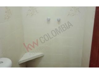 Foto 9 de En Buga - Valle del Cauca, se vende apartamento con local comercial.