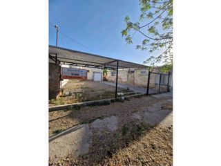 Foto 1 de VENTA DE GALPÓN INDUSTRIAL- EXCELENTE UBICACIÓN EN RIVADAVIA (CENTRO)