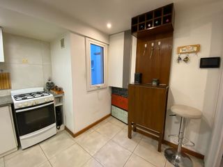 Foto 4 de Departamento de 3 ambientes con cochera en zona Guemes