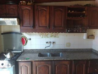 Foto 9 de Casa en venta - 3 Dormitorios 2 Baños - 283Mts2 - La Plata [FINANCIADO]