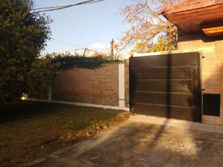 Foto 3 de Casa en venta - 3 Dormitorios 2 Baños - 283Mts2 - La Plata [FINANCIADO]