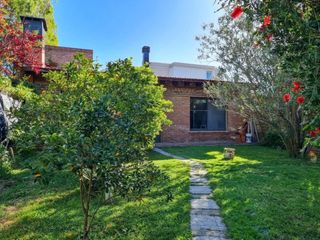 Foto 18 de Casa en venta - 3 Dormitorios 2 Baños - 660Mts2 - Manuel B. Gonnet