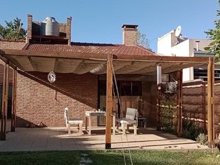 Foto 33 de Casa en venta - 3 Dormitorios 2 Baños - 660Mts2 - Manuel B. Gonnet