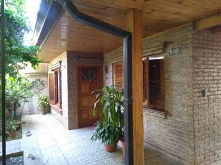 Foto 51 de Casa en venta - 3 Dormitorios 2 Baños - 660Mts2 - Manuel B. Gonnet