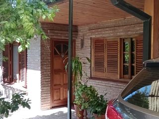 Foto 44 de Casa en venta - 3 Dormitorios 2 Baños - 660Mts2 - Manuel B. Gonnet