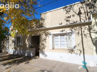 Foto 1 de OPORTUNIDAD!!! LOCAL Y 2 VIVIENDAS CON GAS NATURAL