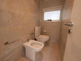 Foto 32 de Casa en venta - 4 dormitorios 3 baños - 276mts2 - Haras del Sur II, La Plata [FINANCIADA]