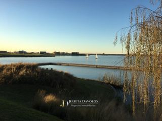 Foto 11 de Casa en  Venta 5 Ambientes Puertos del lago Barrio Riberas-Escobar-Maschwitz