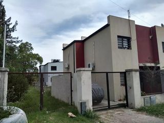 Foto 12 de Dúplex en venta - 2 dormitorios 2 baños - 82 mts2 - Villa Elvira, La Plata [FINANCIADO]