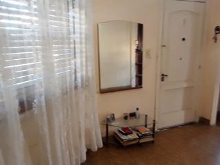 Foto 4 de Casa en venta - 3 dormitorios 2 baños - Cocheras - 130 mts2 - Los Hornos, La Plata