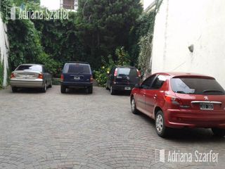 Foto 1 de OPORTUNIDAD COCHERA  FIJA  DESCUBIERTA -   V CRESPO