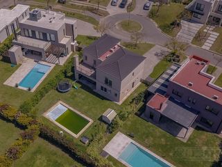 Foto 36 de Casa en venta en el Barrio Vistas, Puertos / Escobar