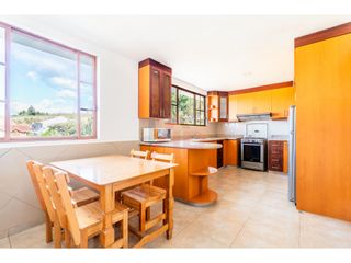 Foto 9 de HERMOSO DEPARTAMENTO AMOBLADO EN RENTA CHALLUABAMBA CUENCA