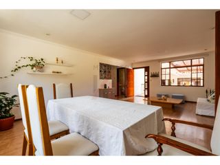 Foto 5 de HERMOSO DEPARTAMENTO AMOBLADO EN RENTA CHALLUABAMBA CUENCA