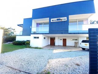 Foto 5 de Casa en Arriendo en Llanogrande unidad cerrada
