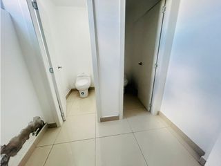 Foto 10 de Jipijapa, Local Comercial en Renta, 1400m2, 2 Ambiente