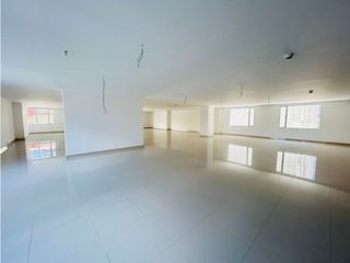 Foto 21 de Jipijapa, Local Comercial en Renta, 1400m2, 2 Ambiente