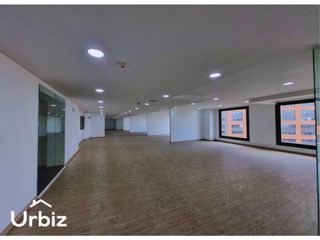Foto 11 de Oficina de 927 m² en Arriendo en Cll 72 en centro financiero de Bogotá
