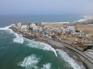 Foto 3 de Se vende Casa de Playa frente al mar, en las Palmeras en el San Bartolo Norte