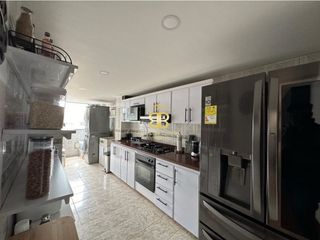 Foto 6 de Se vende espectacular apartamento en Colina Campestre