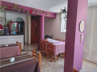 Foto 3 de Huanchaco Trujillo vendo casa de 2 pisos con local en primer piso