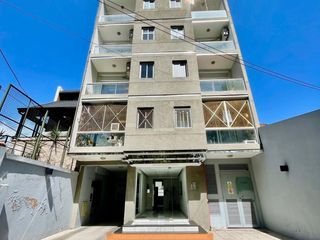 Foto 1 de DEPARTAMENTO 2 AMB EN CASEROS - TRES DE FEBRERO