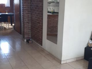 Foto 6 de 4 AMB PH Fte 181 m2 2 Patios Tza