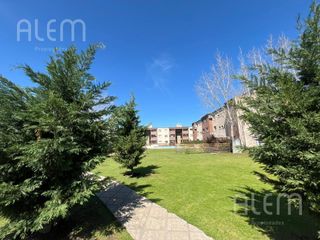 Foto 2 de Departamento de 3 ambientes en Venta en Canning