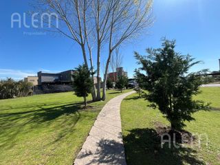Foto 4 de Departamento de 3 ambientes en Venta en Canning